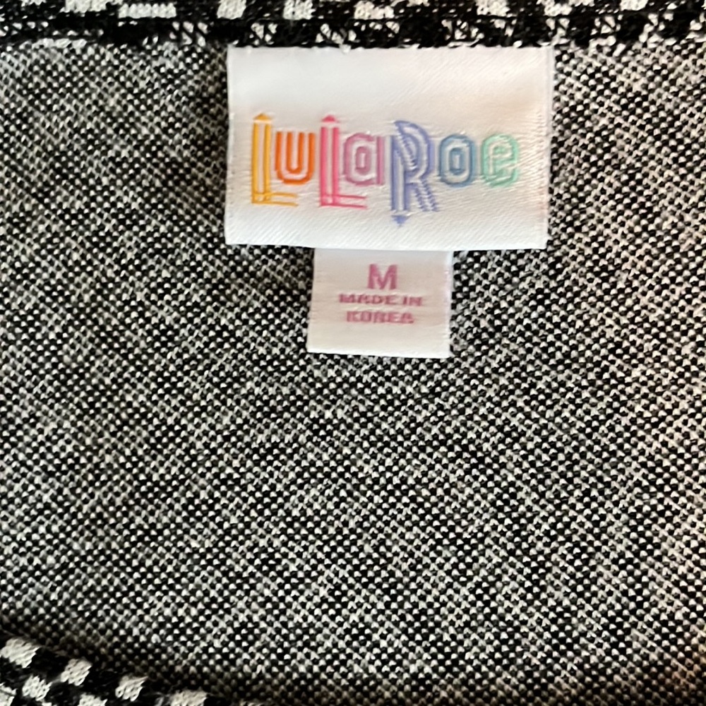 Lularoe Irma Top Size M set of 2 - Picture 6 of 7